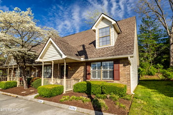 9209 Shady Bend Ln, Knoxville, TN 37922