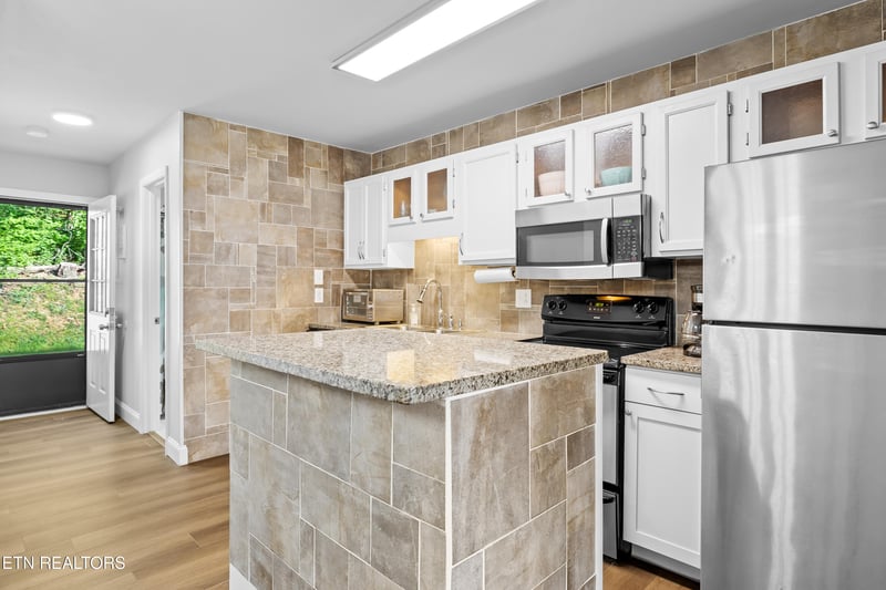 9209 Shady Bend Ln, Knoxville, TN 37922