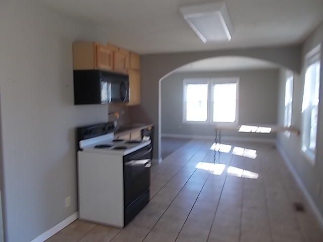 921 Cherry St, Alcoa, TN 37701