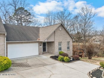 921 Mercer Dr, Maryville, TN 37801