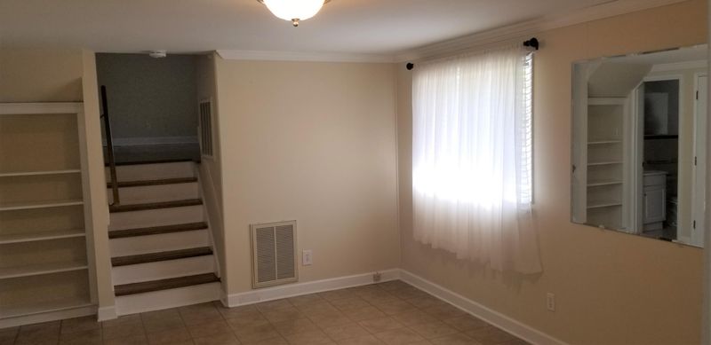 9213 Abrams Dr #1, Knoxville, TN 37922