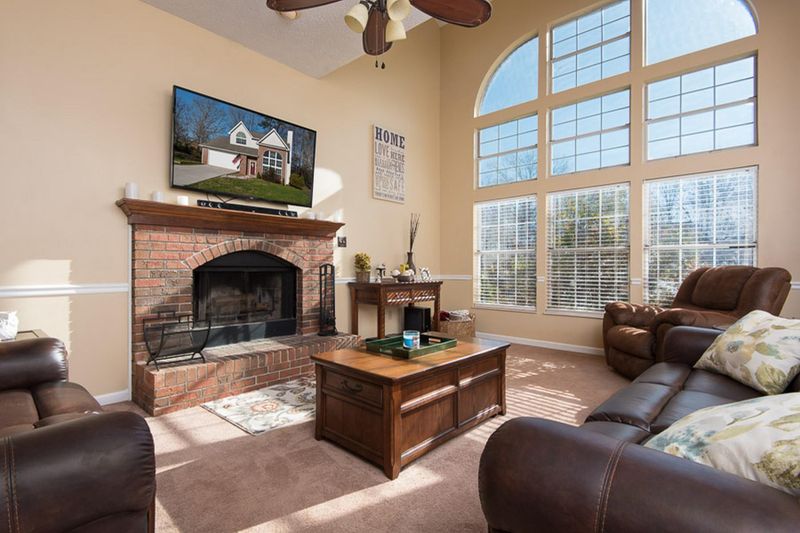 9213 Pine Brook Dr, Knoxville, TN 37922