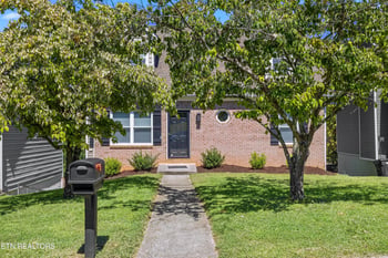 9217 Shady Mill Ln, Knoxville, TN 37922