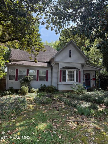 922 Chickamauga Ave, Knoxville, TN 37917