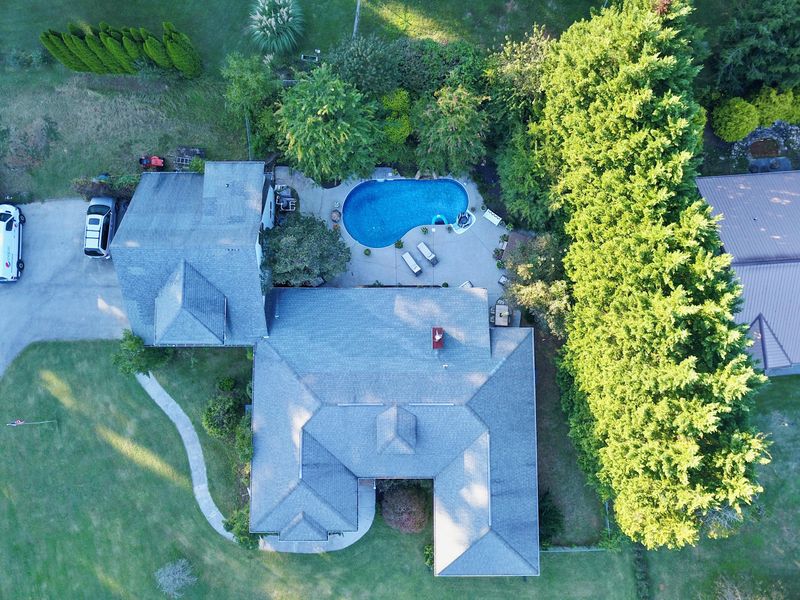 922 Eagle View Dr, Kodak, TN 37764