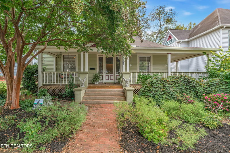922 Gratz St, Knoxville, TN 37917