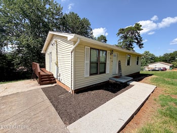 922 Pine Street St, Seymour, TN 37865