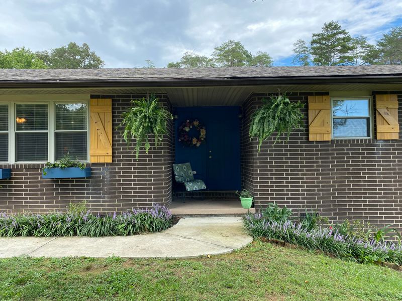9220 Pedigo Rd, Powell, TN 37849