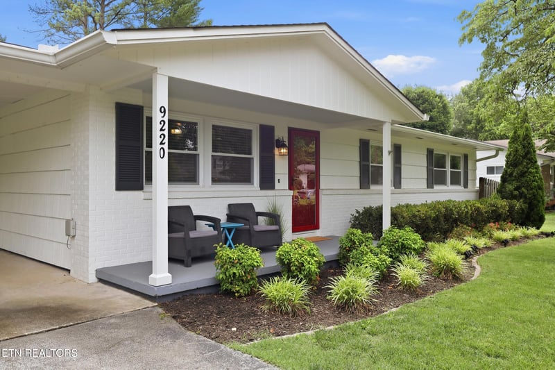 9220 SW Guyot Dr, Knoxville, TN 37922