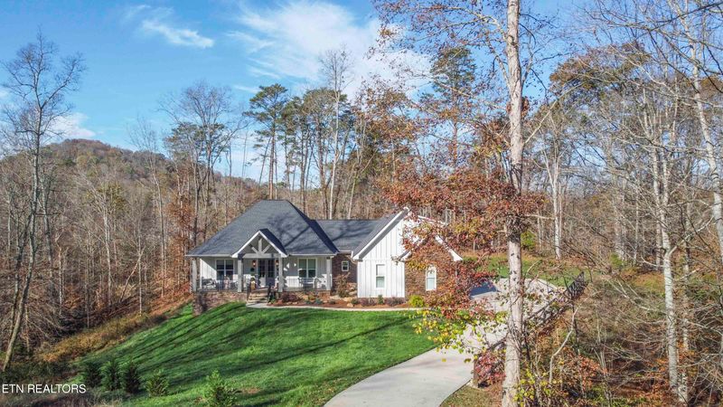 9223 White Lightning Way, Knoxville, TN 37938