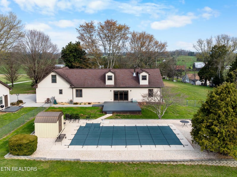 9228 Washington Pike, Corryton, TN 37721
