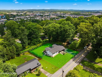 9229 Topoco Dr, Knoxville, TN 37922