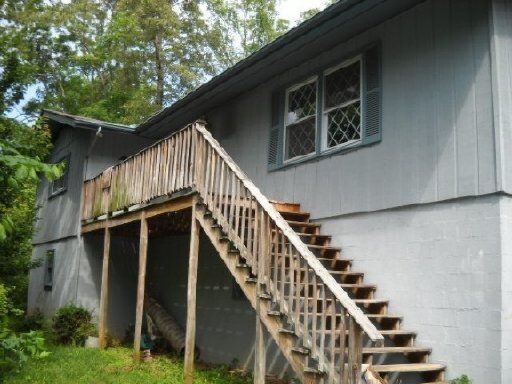 923 Carvers Ln, Sevierville, TN 37876