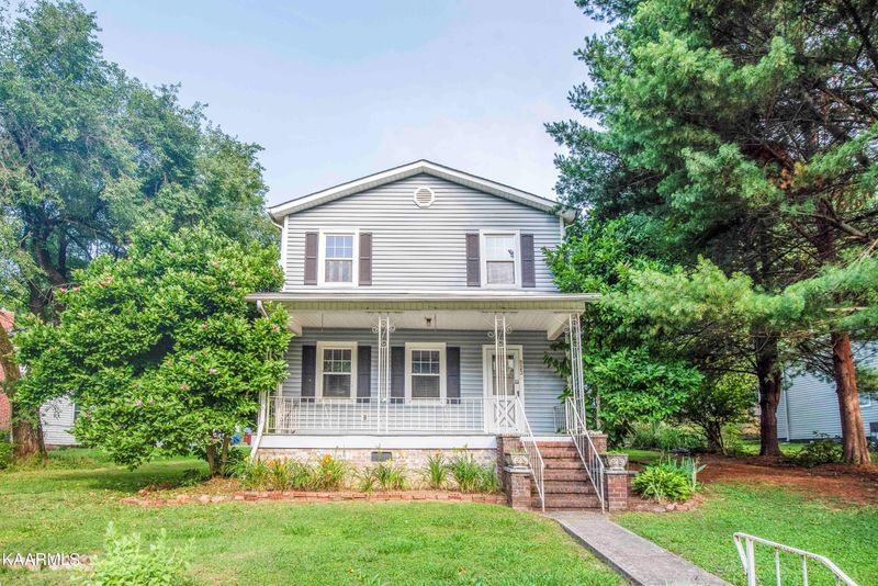 923 Maple St, Alcoa, TN 37701