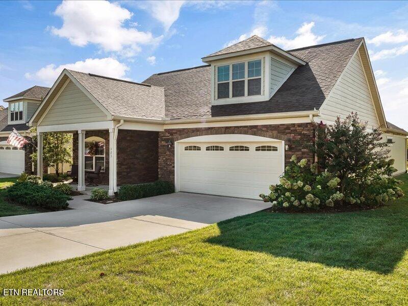 923 Pryse Farm Blvd, Knoxville, TN 37934