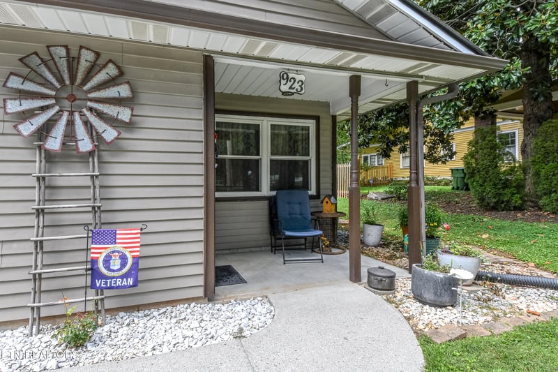 923 S Court St, Maryville, TN 37803