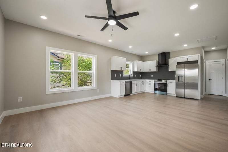923 W Oak Hill Ave, Knoxville, TN 37921