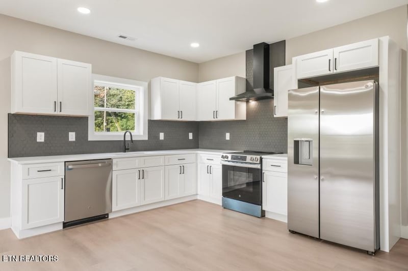 923 W Oak Hill Ave, Knoxville, TN 37921