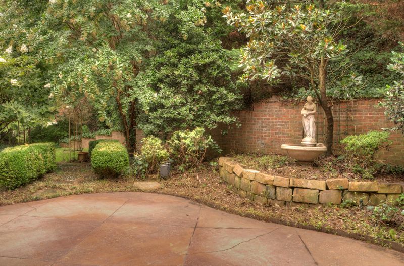 9230 Double Eagle Ln, Knoxville, TN 37922