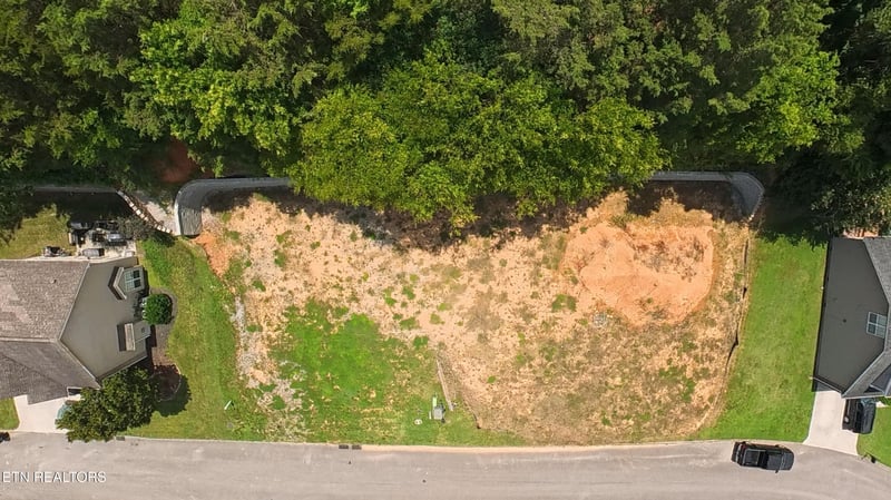 9235 Sway Branch Ln, Knoxville, TN 37922