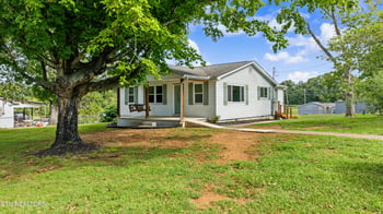 924 Honeysuckle Rd, Maryville, TN 37801