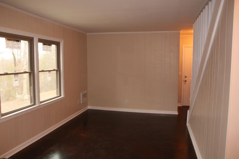 924 Milo Webb Dr, Crossville, TN 38572