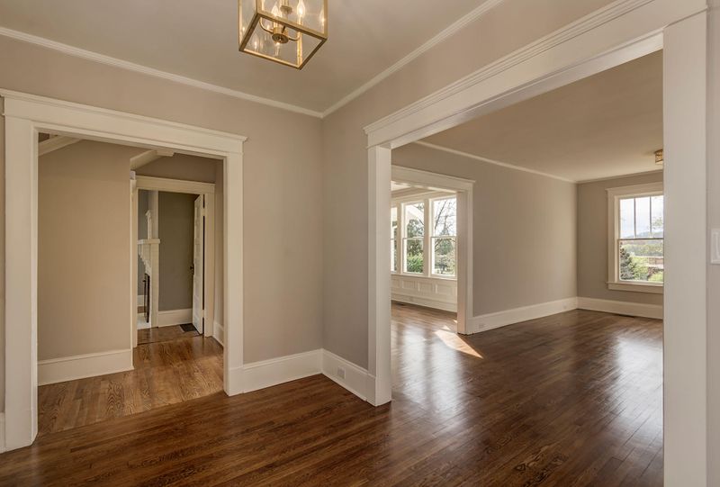 924 Southgate Rd, Knoxville, TN 37919