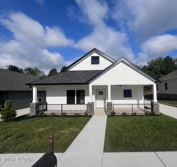 924 Stratford Ave, Sweetwater, TN 37874