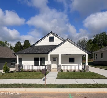 924 Stratford Ave, Sweetwater, TN 37874