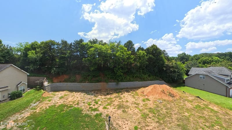 9243 Sway Branch Ln, Knoxville, TN 37922