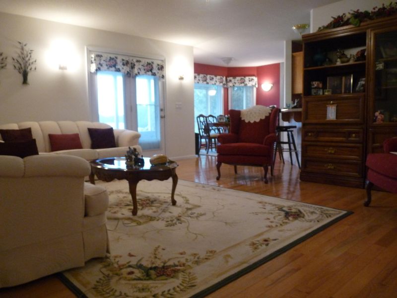 925 Modac Dr, Crossville, TN 38572