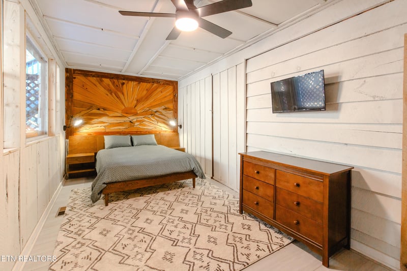 925 Newcombe Branch Way, Cosby, TN 37722