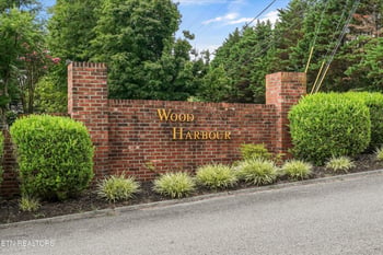 925 Tree Trunk Rd, Knoxville, TN 37934