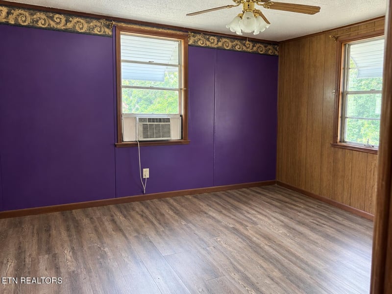 9253 Cherokee Tr, Crossville, TN 38572