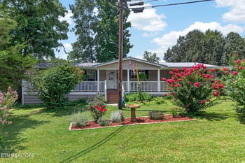 9256 Cherokee Tr, Crossville, TN 38572