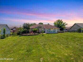 926 Mossy Grove Ln, Maryville, TN 37801