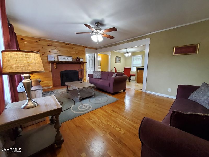 927 Boyds Creek Hwy, Seymour, TN 37865