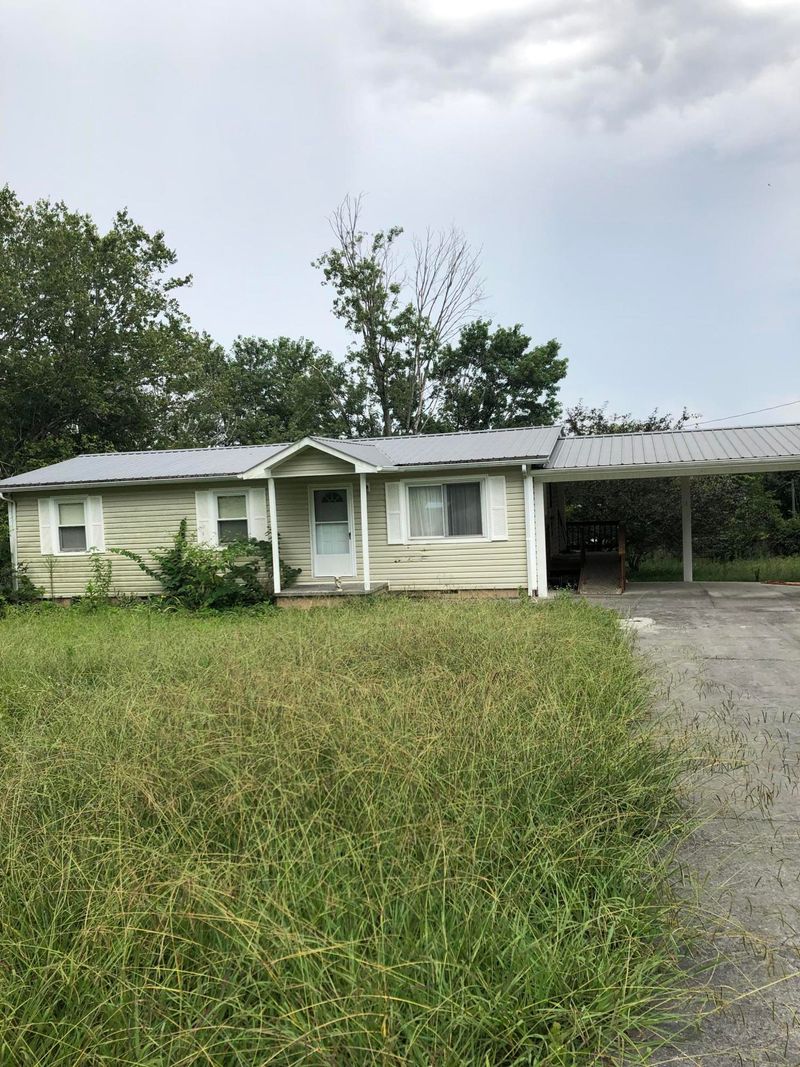 927 Monroe Cir, Madisonville, TN 37354
