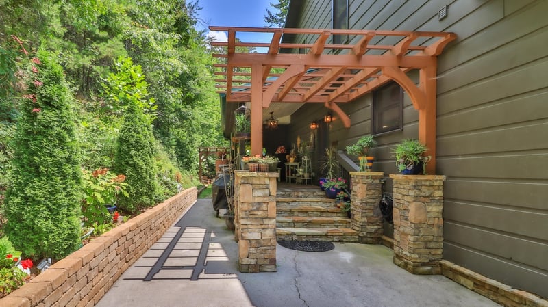 928 Laurel Rd, Townsend, TN 37882