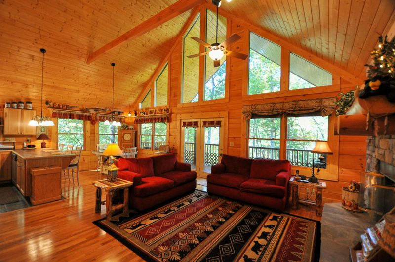 928 Stonegate Way, Townsend, TN 37882