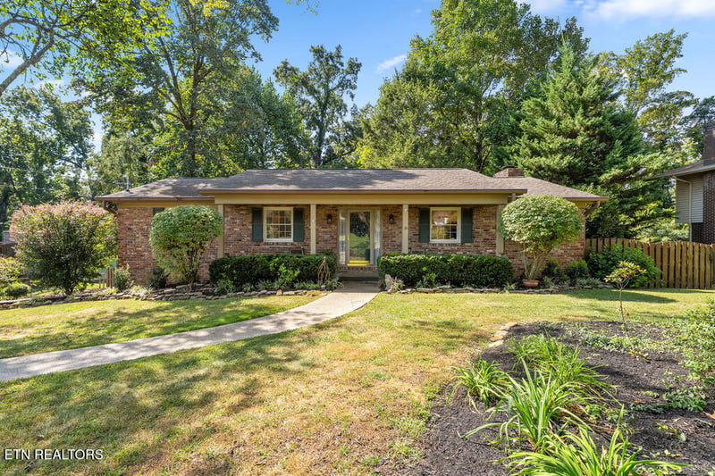 929 Corning Rd, Knoxville, TN 37923