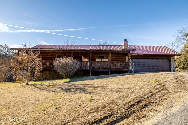 929 Robinson Gap Rd, Sevierville, TN 37876