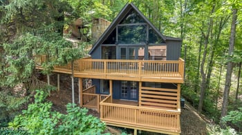 929 Stans Ct, Gatlinburg, TN 37738