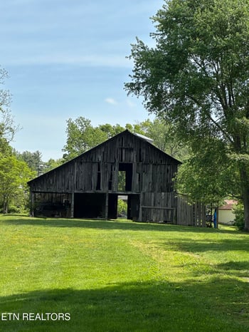 93 Pigeon Ridge Rd, Crossville, TN 38555
