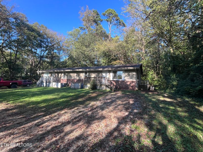 930 James Rd, Knoxville, TN 37914
