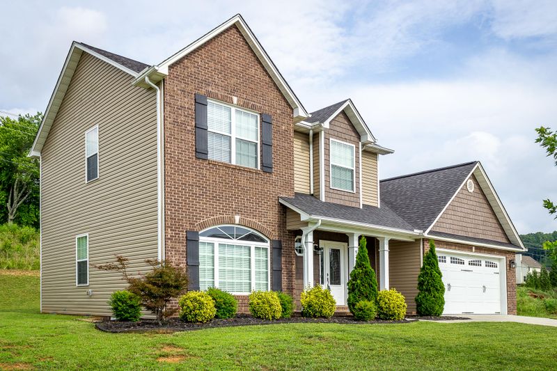 930 Parkside Ave, Morristown, TN 37814