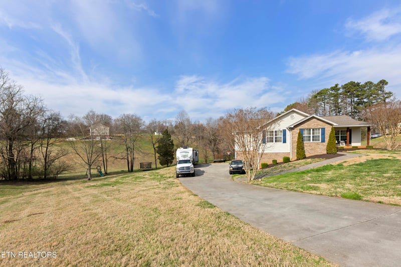 930 Shaver Dr, Talbott, TN 37877