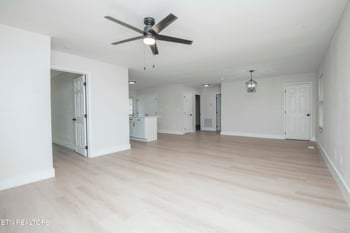 930 W Oldham Ave, Knoxville, TN 37921