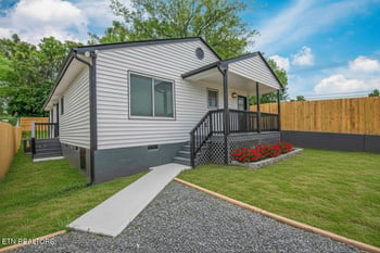 930 W Oldham Ave, Knoxville, TN 37921