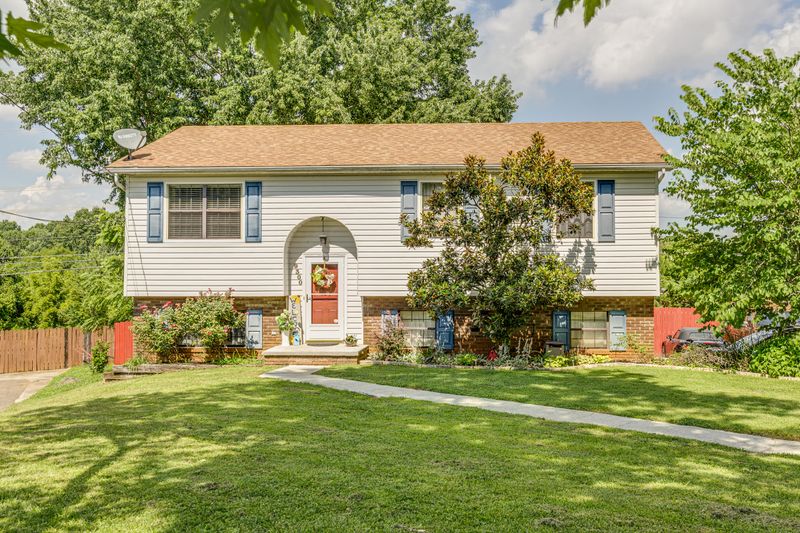 9300 Oakshire Cir, Knoxville, TN 37922